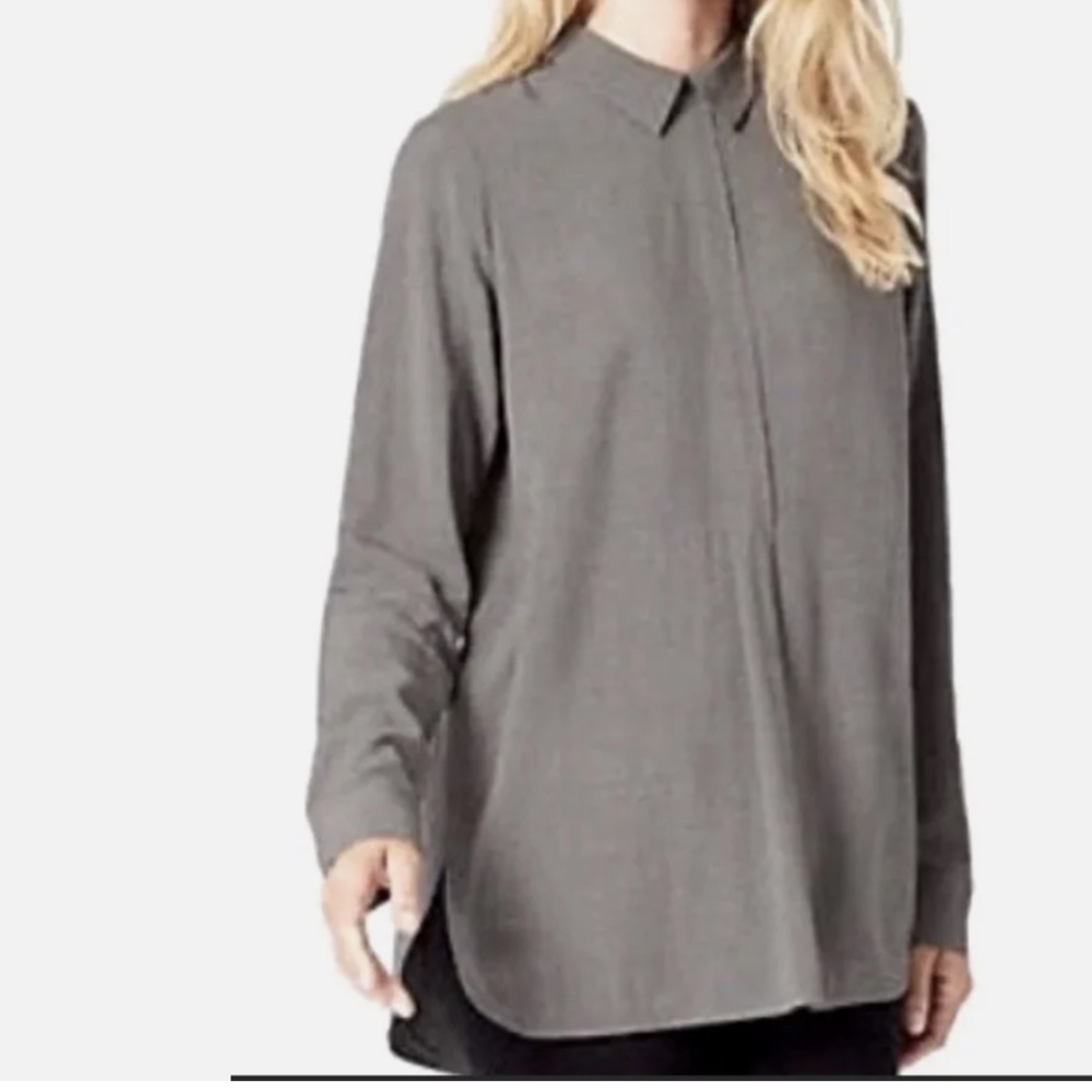! J.Jill button down at the back blouse tunic